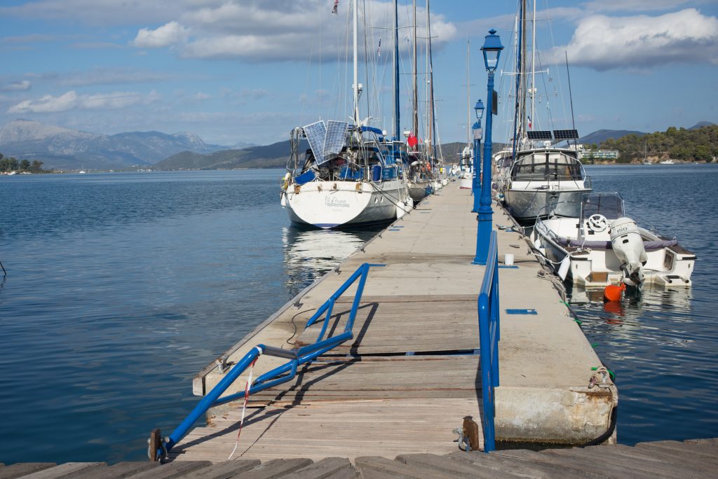 Poros